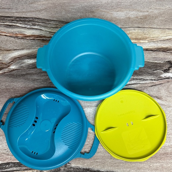 Tupperware Rice Maker - Picture 3 of 6